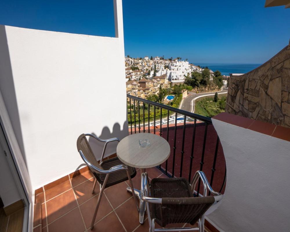 Hostal Casa Mercedes Nerja Dış mekan fotoğraf